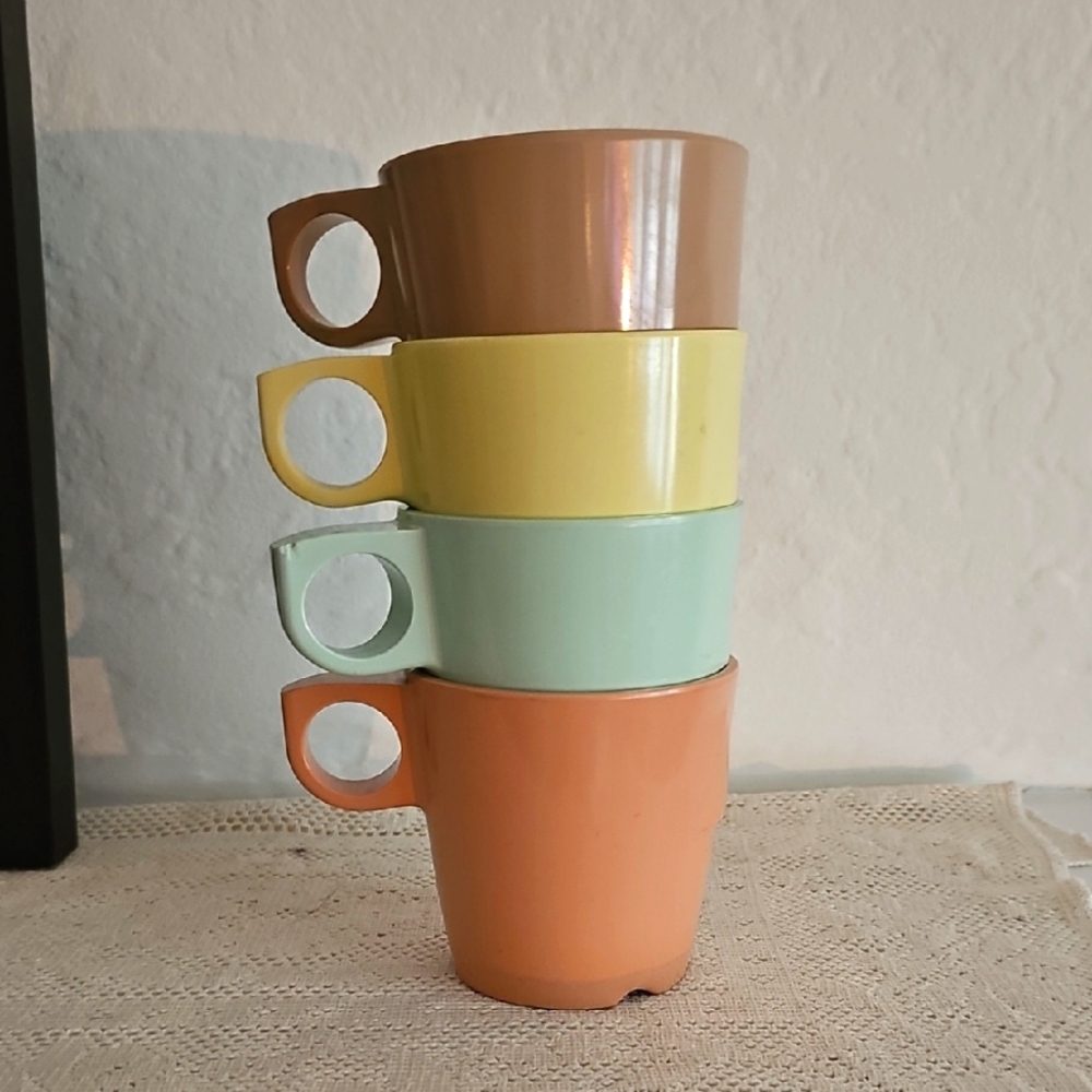 Melamine Stackable Mugs Set